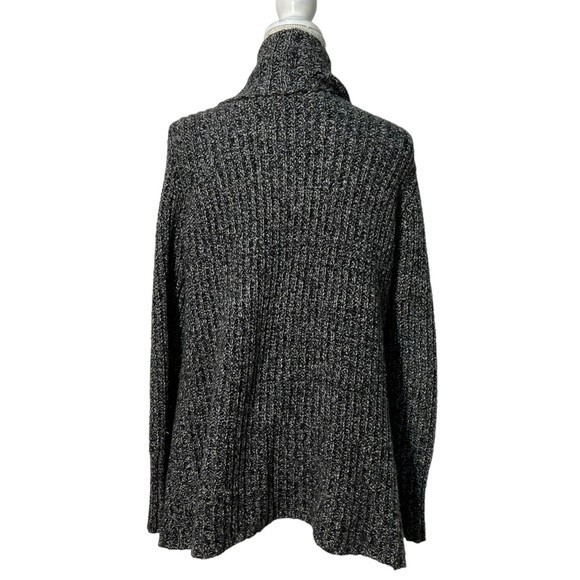 Joan Vass Medium Sweater Gray Cable Knit Long Sleeve Button Up V-neck Cardigan - Picture 3 of 3